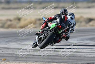 media/Jan-15-2026-Racers Edge (Thu) [[dfebeb70ab]]/3-B Group/Session 4 (Turn 5)/